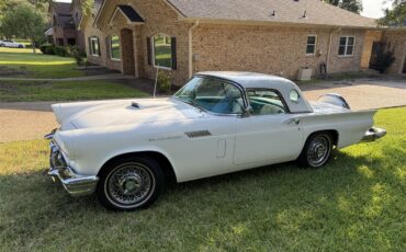 Ford-Thunderbird-1957-White-Peacock-Blue-7