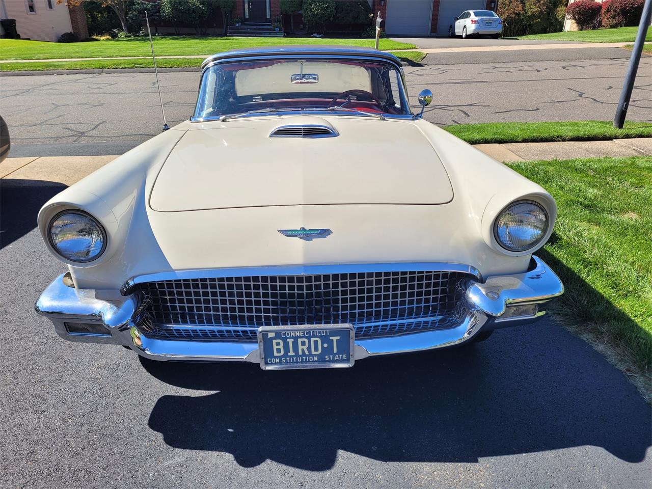 Ford-Thunderbird-1957-White-Red-1