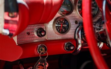 Ford-Thunderbird-1957-White-Red-12