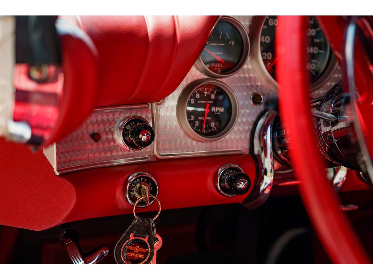 Ford-Thunderbird-1957-White-Red-12