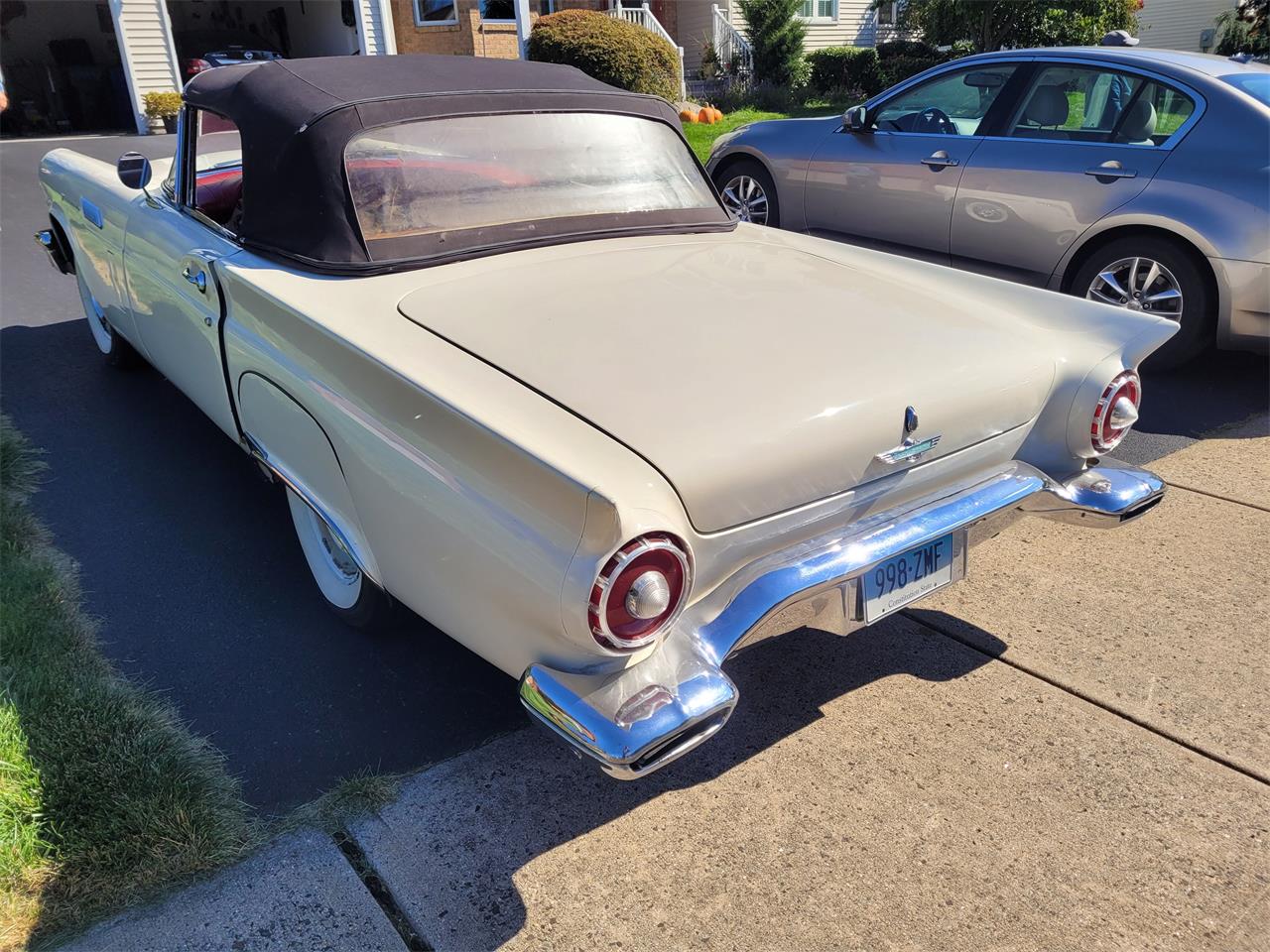 Ford-Thunderbird-1957-White-Red-13