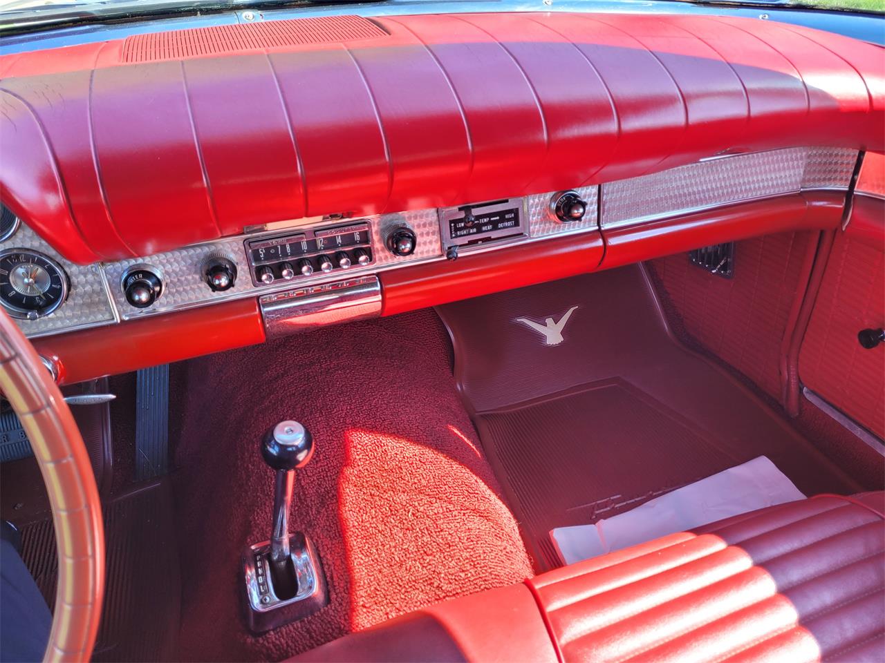 Ford-Thunderbird-1957-White-Red-17