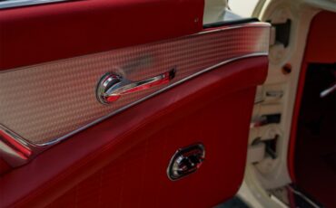 Ford-Thunderbird-1957-White-Red-17
