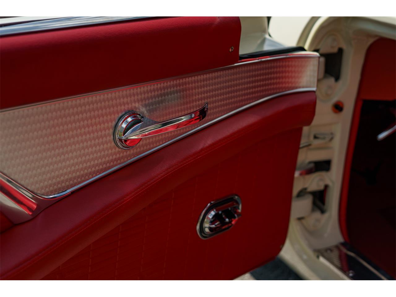 Ford-Thunderbird-1957-White-Red-17