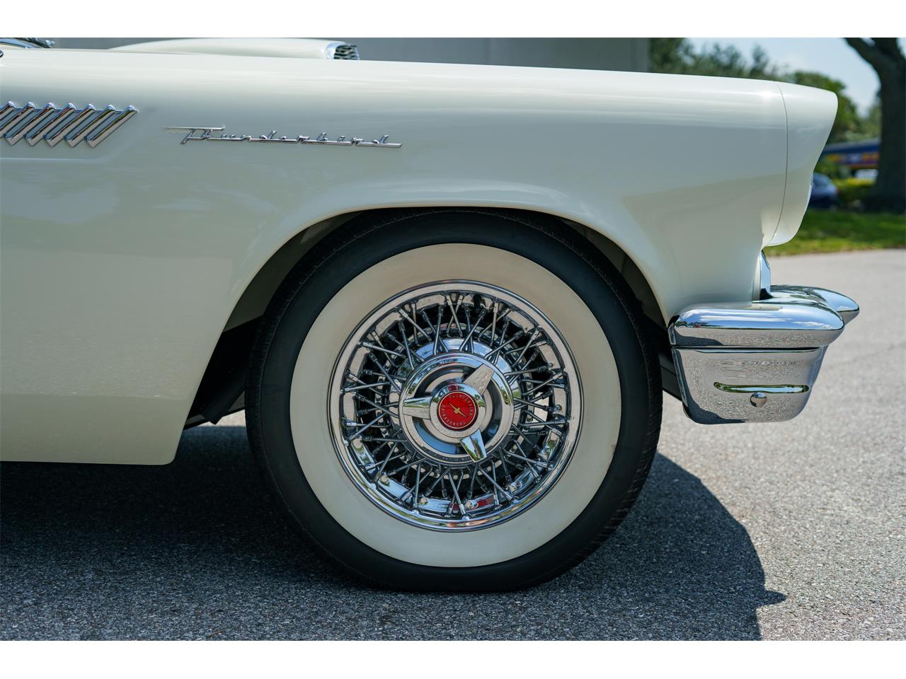 Ford-Thunderbird-1957-White-Red-5