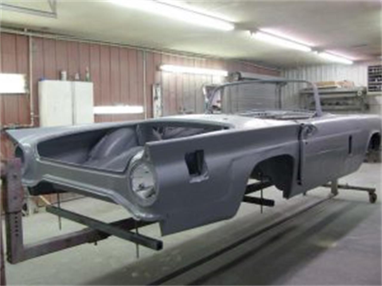 Ford-Thunderbird-1957-White-Red-52