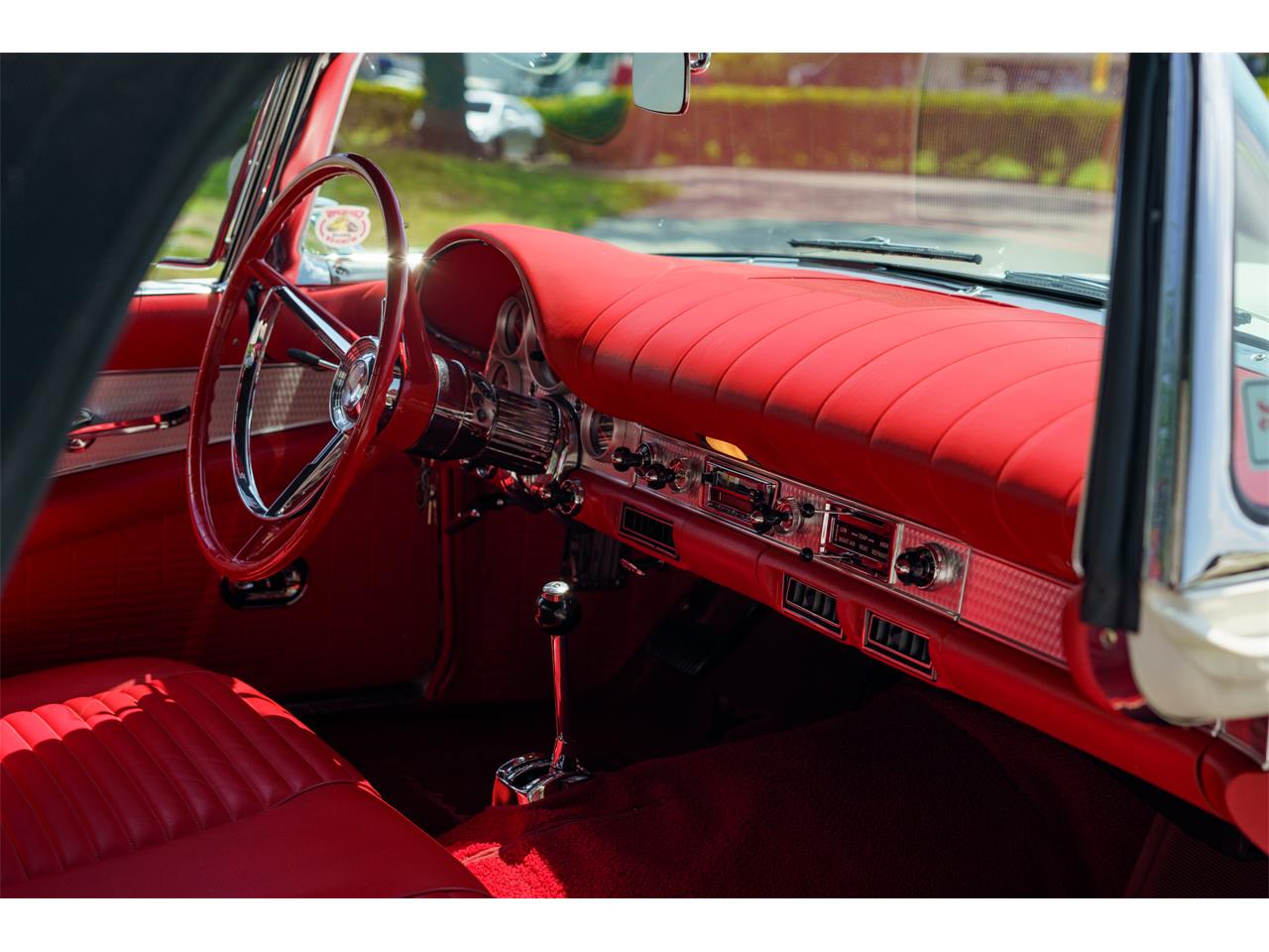 Ford-Thunderbird-1957-White-Red-8