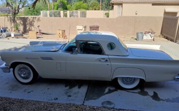 Ford-Thunderbird-1957-colonial-white-blackwhite-10