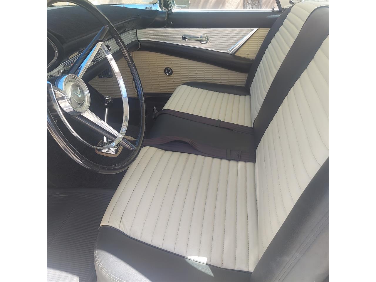 Ford-Thunderbird-1957-colonial-white-blackwhite-3