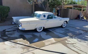 Ford-Thunderbird-1957-colonial-white-blackwhite-9