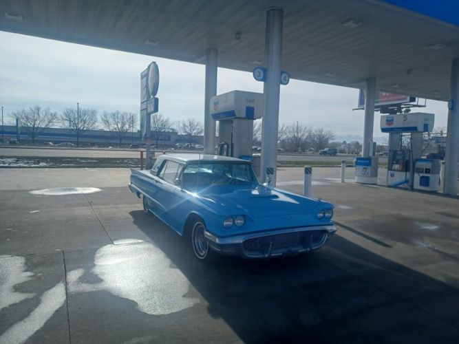 Ford-Thunderbird-1958-Blue-White-2