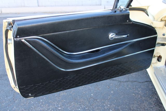 Ford-Thunderbird-1959-Yellow-Black-24