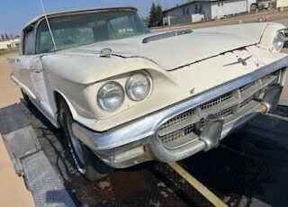 Ford-Thunderbird-1960-5