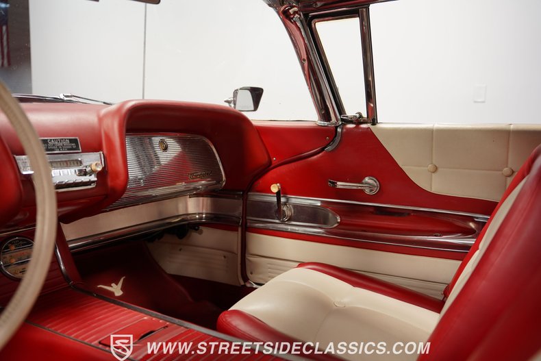 Ford-Thunderbird-1960-Black-Red-38