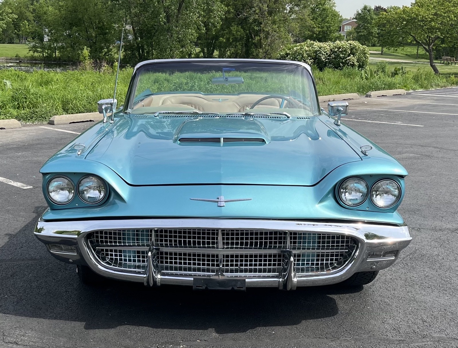 Ford-Thunderbird-1960-Convertible-4