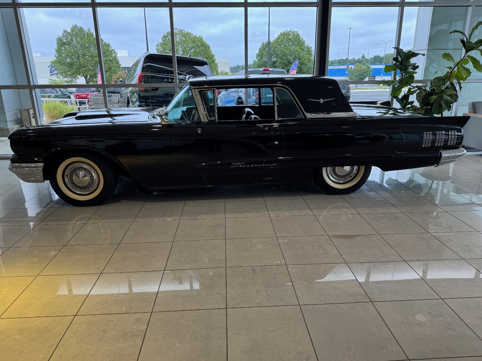 Ford-Thunderbird-1960-Coupe-1