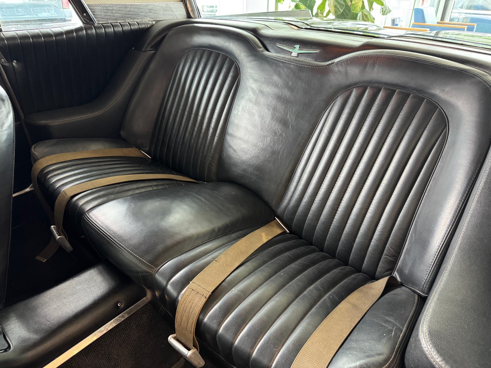Ford-Thunderbird-1960-Coupe-11