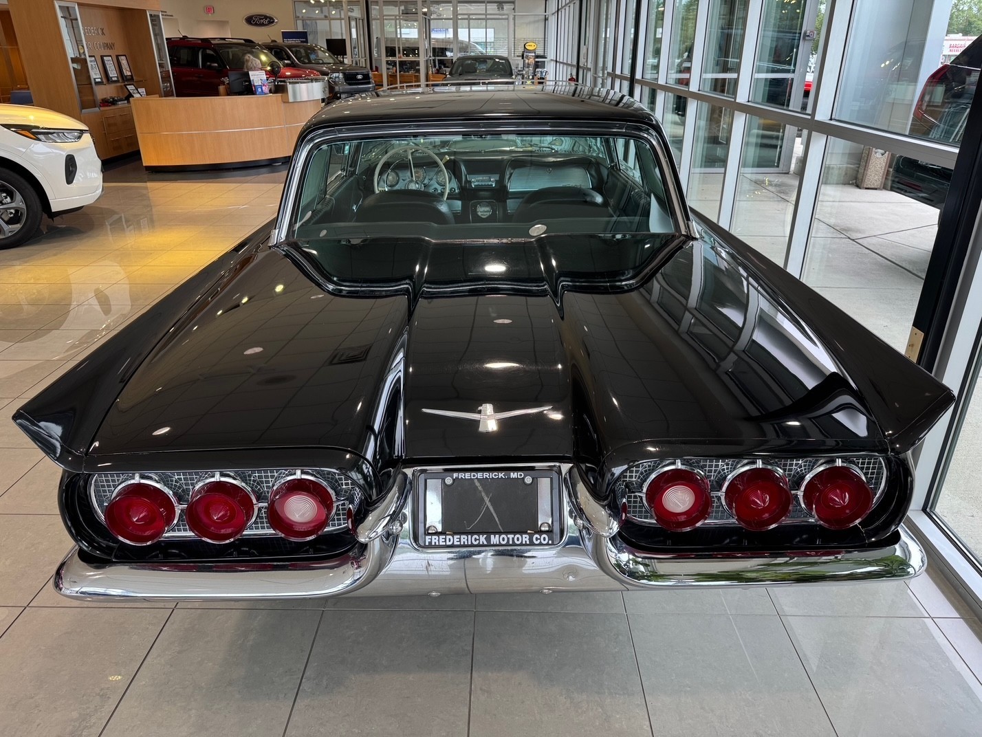 Ford-Thunderbird-1960-Coupe-3