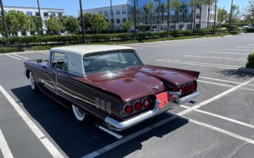 Ford-Thunderbird-1960-Red-Black-And-White-5
