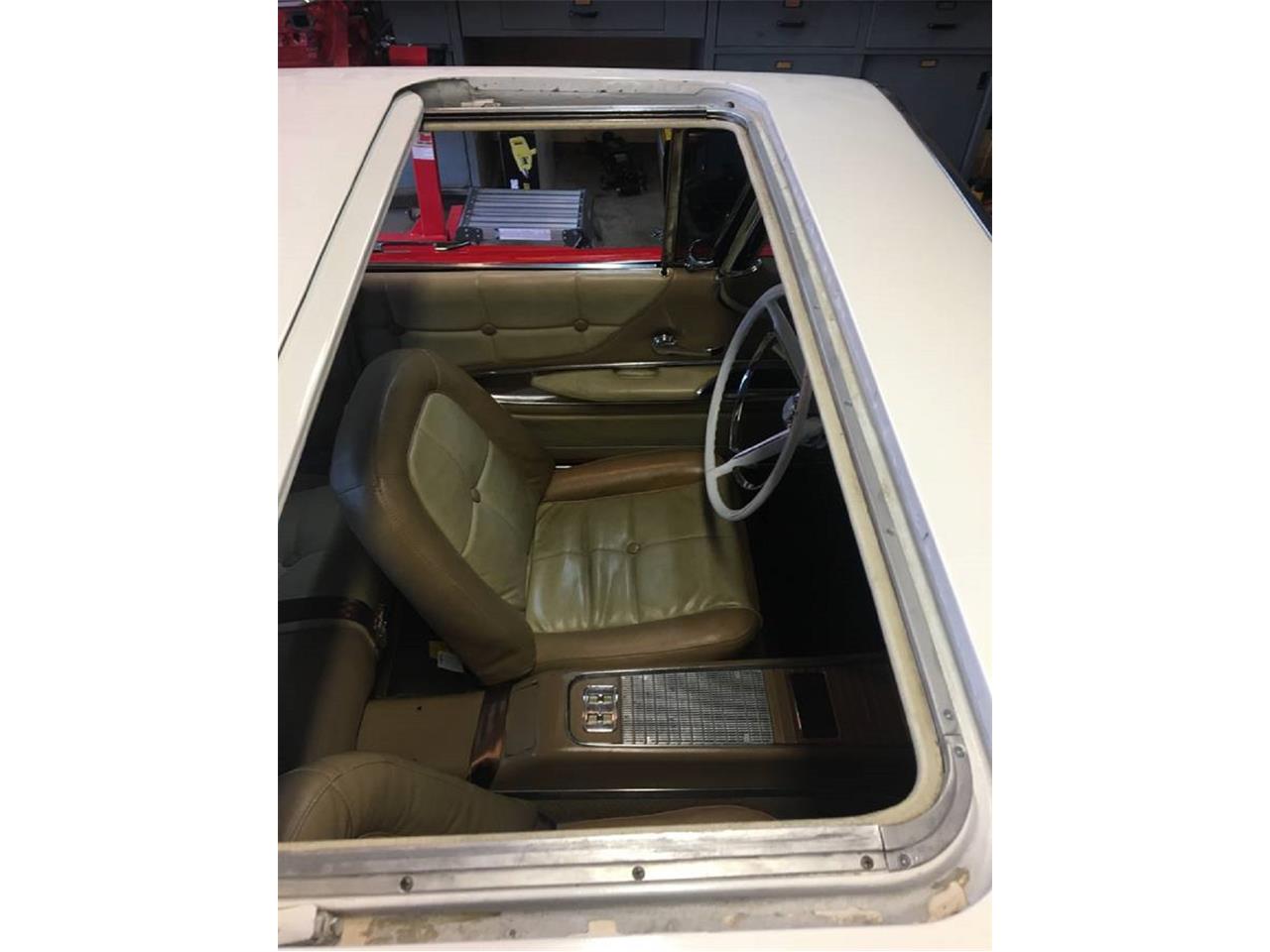 Ford-Thunderbird-1960-Red-amp-White-custom-2-tone-tans-14