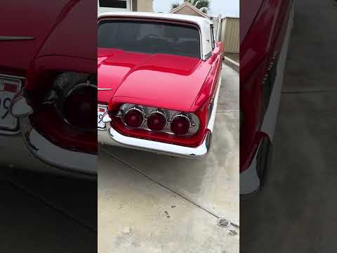 Ford-Thunderbird-1960-Red-amp-White-custom-2-tone-tans-2