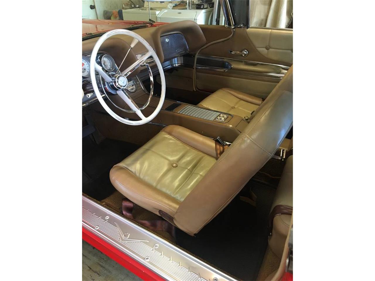 Ford-Thunderbird-1960-Red-amp-White-custom-2-tone-tans-9