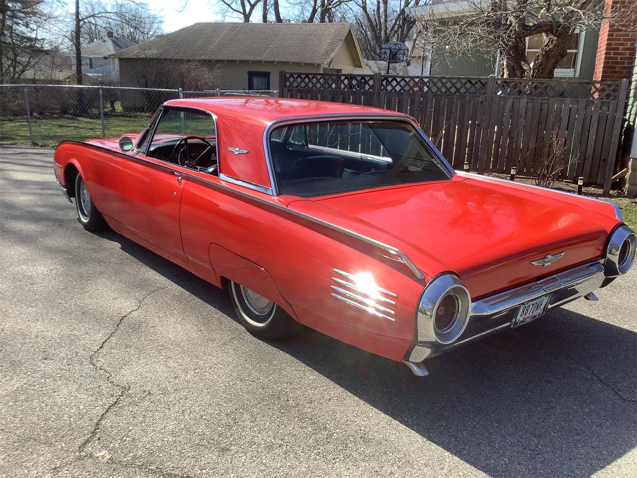 Ford-Thunderbird-1961-Red-Black-5