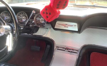 Ford-Thunderbird-1961-Red-Black-9