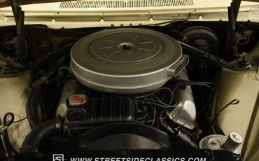 Ford-Thunderbird-1962-Champagne-Beige-Black-29