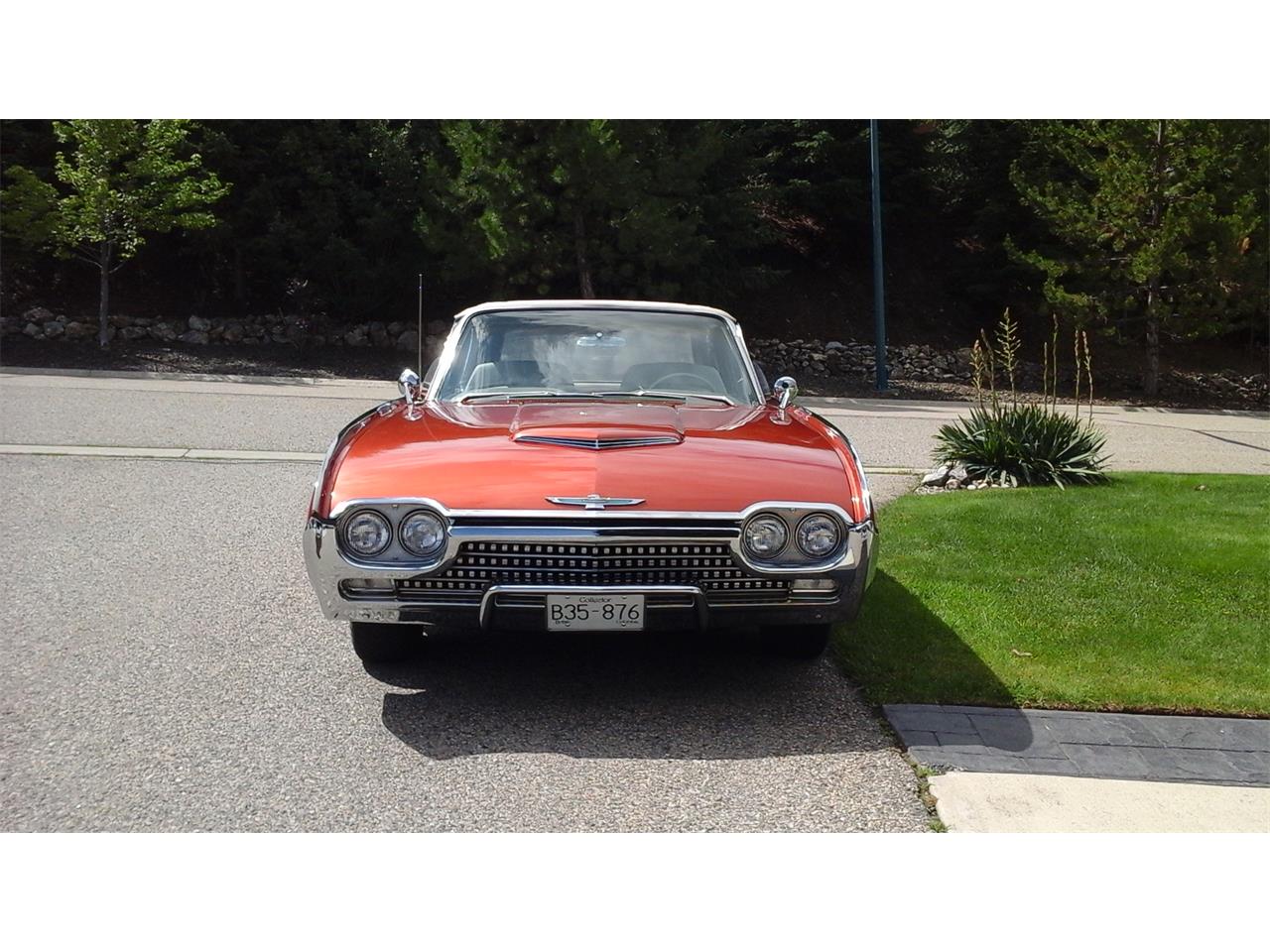 Ford-Thunderbird-1962-Chestnut-Pearlescent-Beige-18