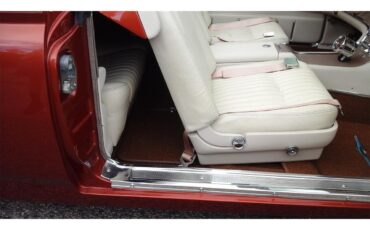 Ford-Thunderbird-1962-Chestnut-Pearlescent-Beige-24