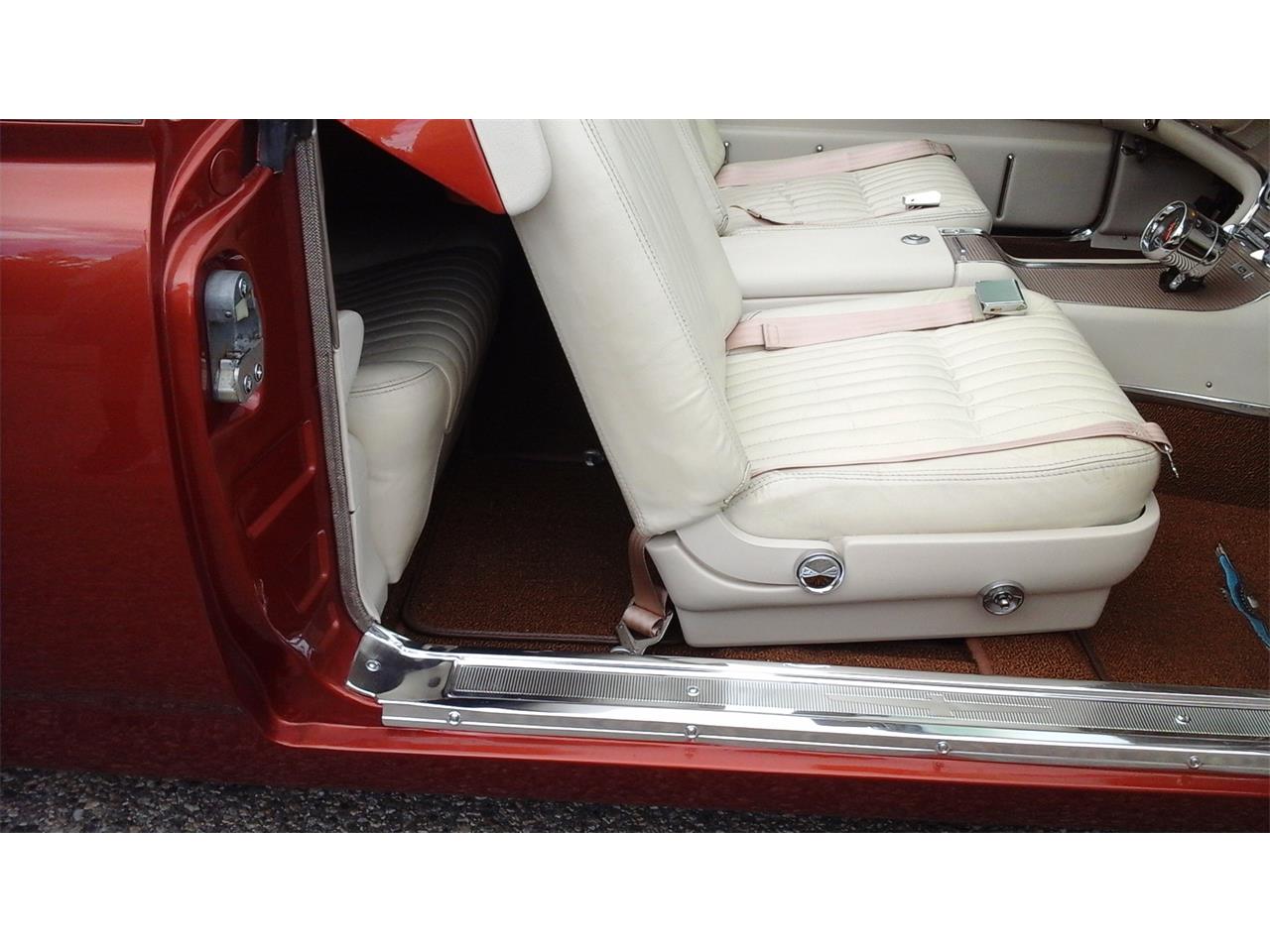 Ford-Thunderbird-1962-Chestnut-Pearlescent-Beige-24