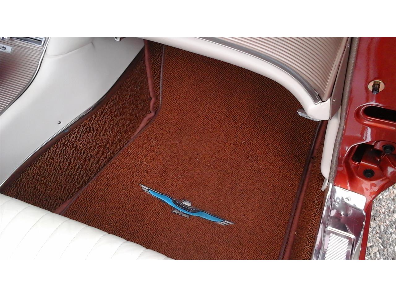 Ford-Thunderbird-1962-Chestnut-Pearlescent-Beige-26