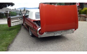 Ford-Thunderbird-1962-Chestnut-Pearlescent-Beige-28