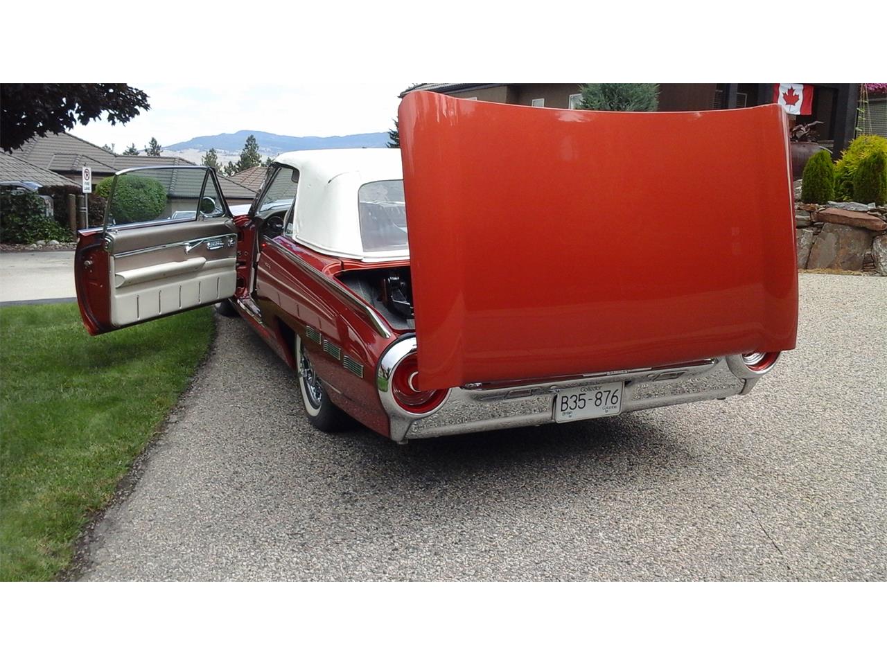 Ford-Thunderbird-1962-Chestnut-Pearlescent-Beige-28