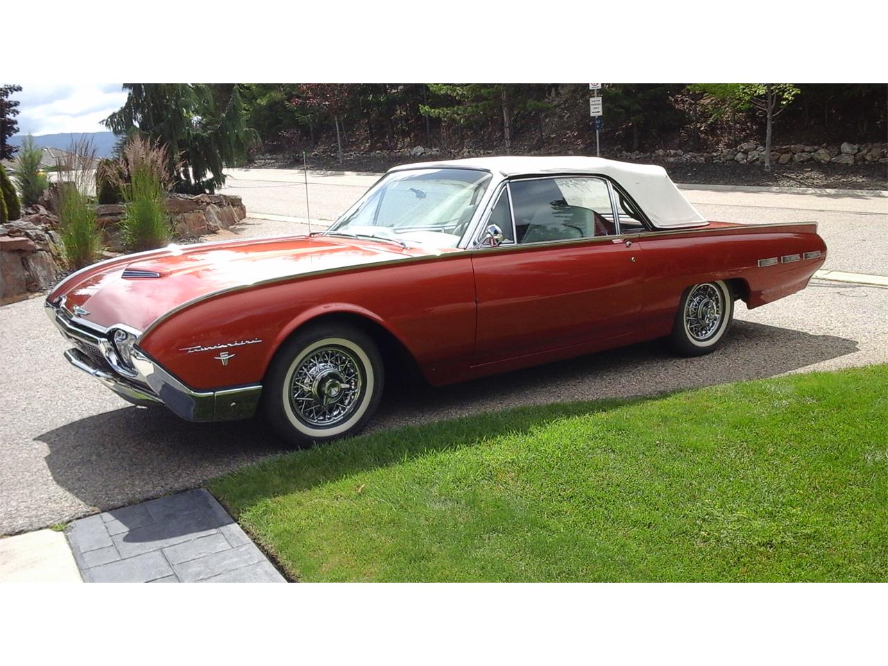Ford-Thunderbird-1962-Chestnut-Pearlescent-Beige-34