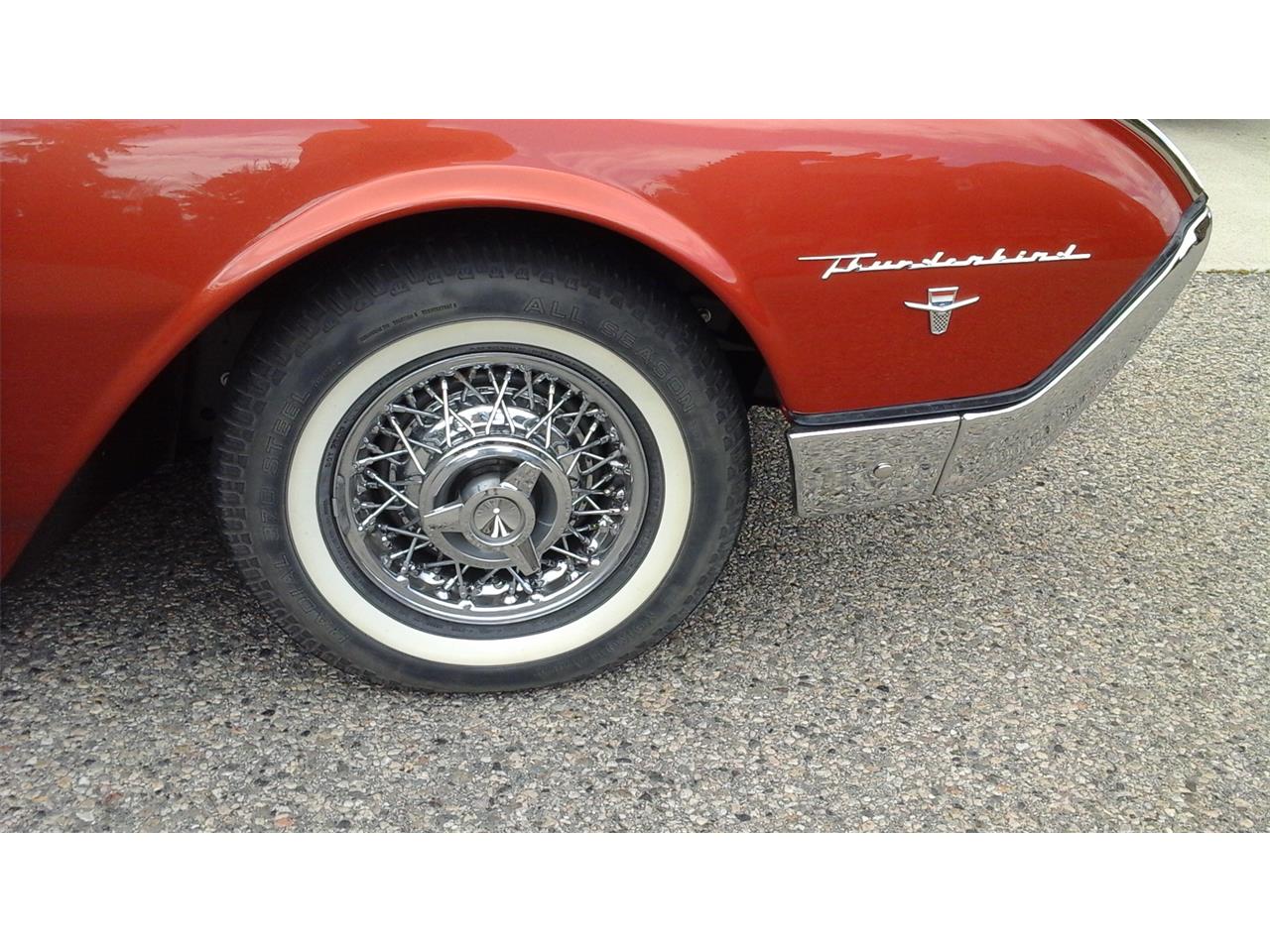 Ford-Thunderbird-1962-Chestnut-Pearlescent-Beige-37