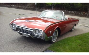 Ford-Thunderbird-1962-Chestnut-Pearlescent-Beige