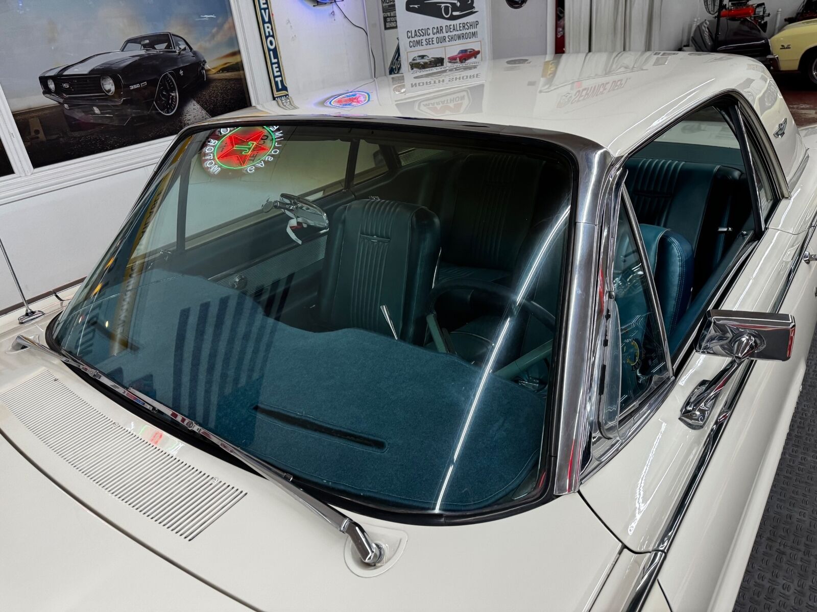 Ford-Thunderbird-1963-Coupe-14