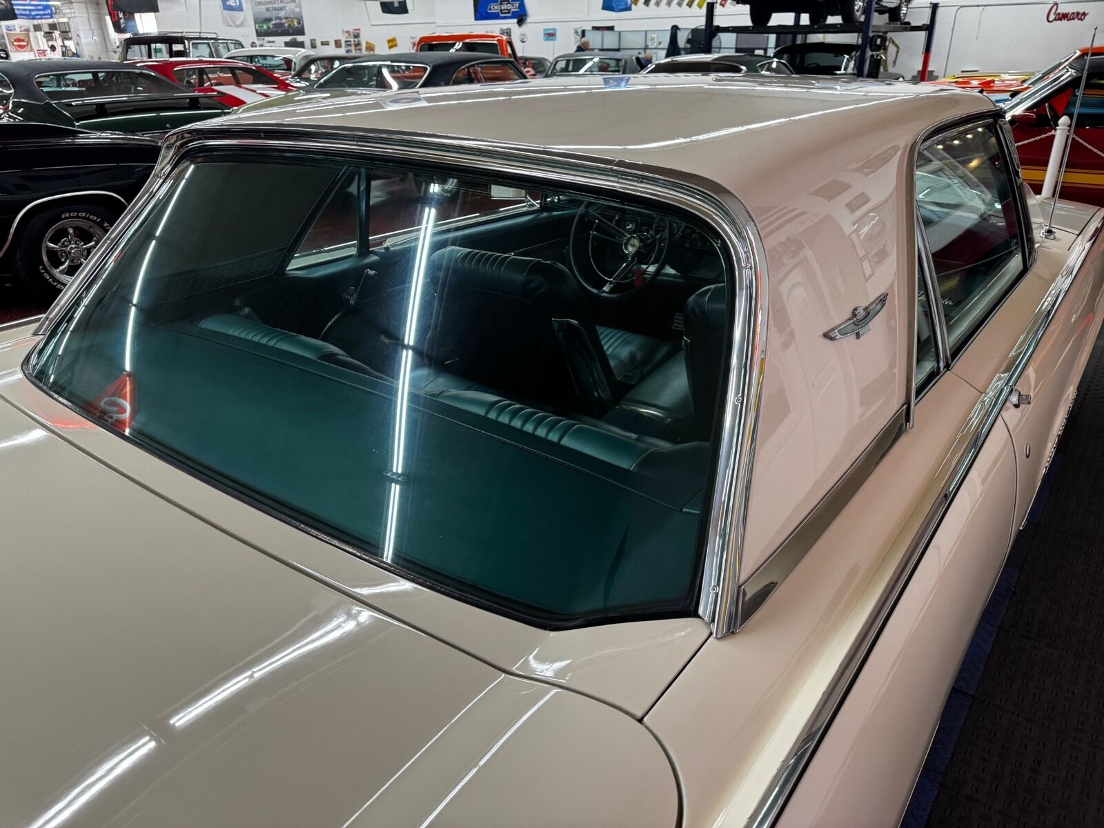 Ford-Thunderbird-1963-Coupe-19