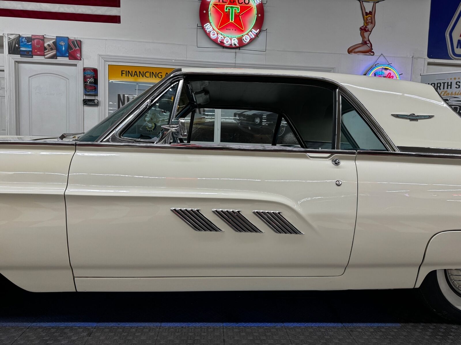 Ford-Thunderbird-1963-Coupe-22