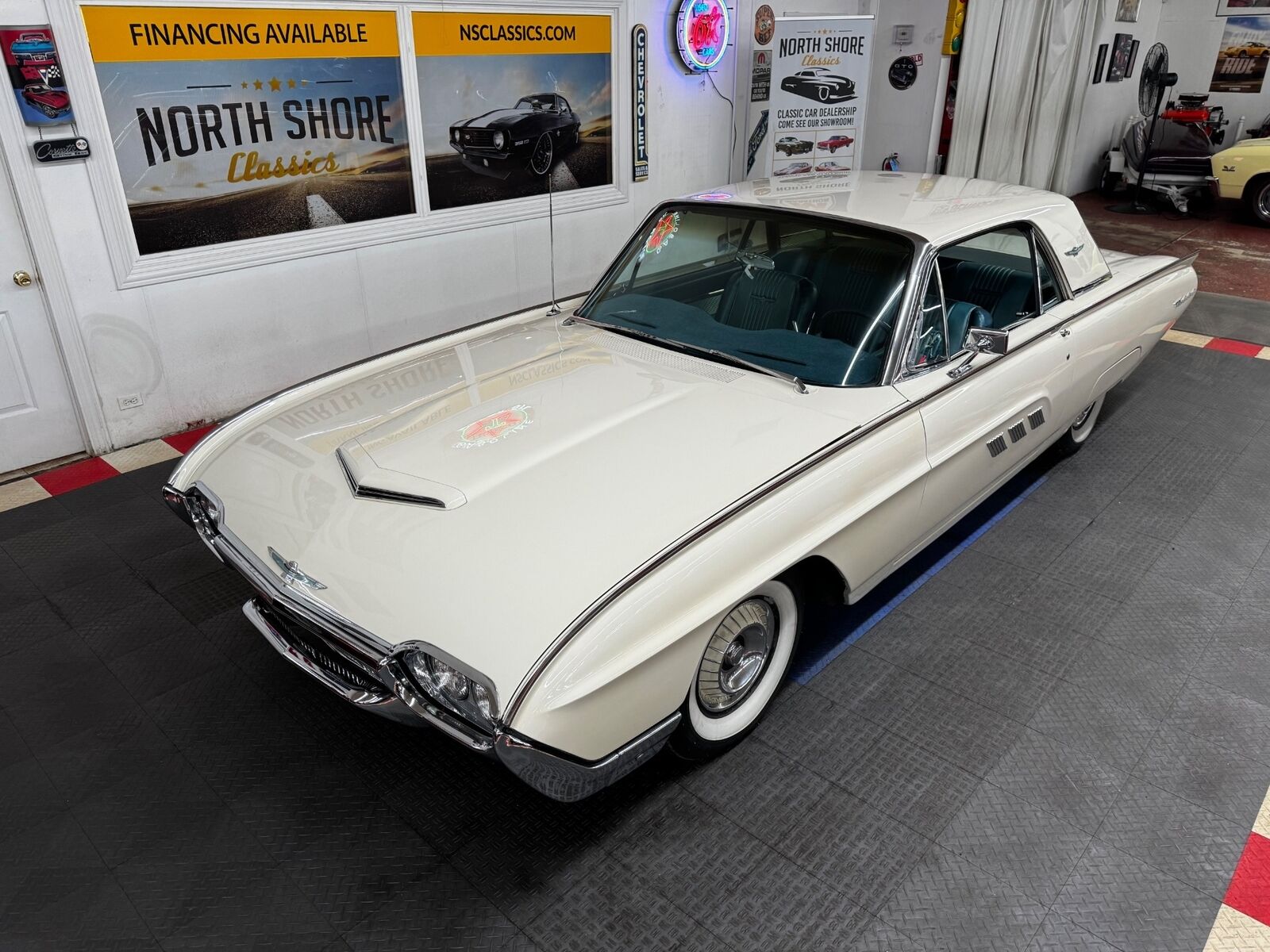 Ford-Thunderbird-1963-Coupe-30