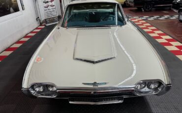 Ford-Thunderbird-1963-Coupe-4