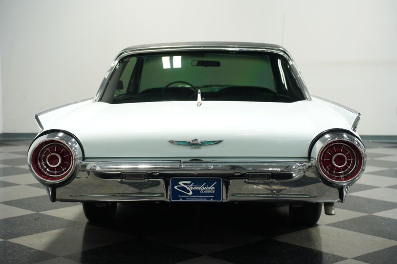 Ford-Thunderbird-1963-Diamond-Blue-Blue-14