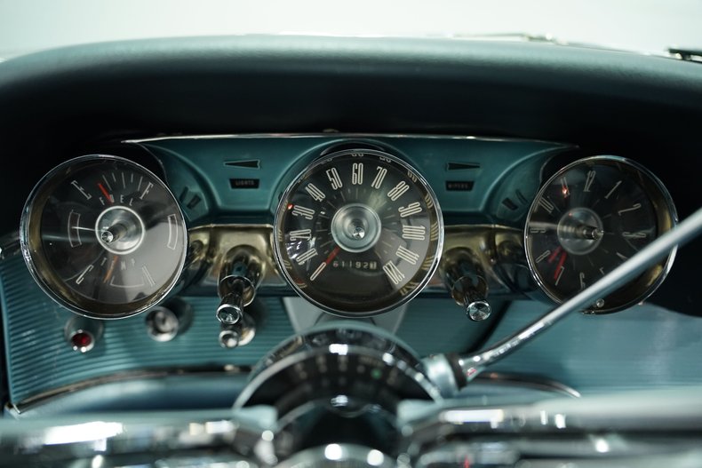 Ford-Thunderbird-1963-Diamond-Blue-Blue-28