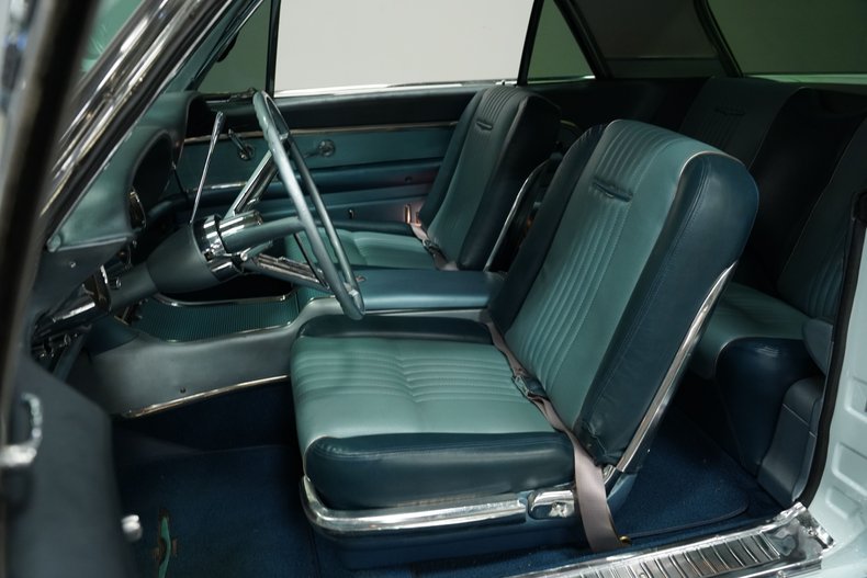 Ford-Thunderbird-1963-Diamond-Blue-Blue-33