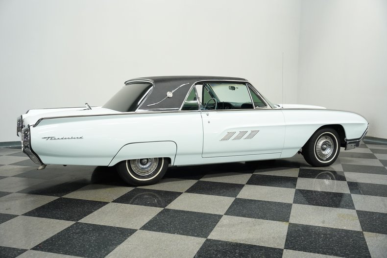 Ford-Thunderbird-1963-Diamond-Blue-Blue-40