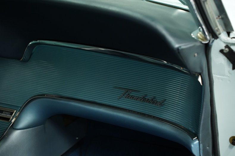 Ford-Thunderbird-1963-Diamond-Blue-Blue-48