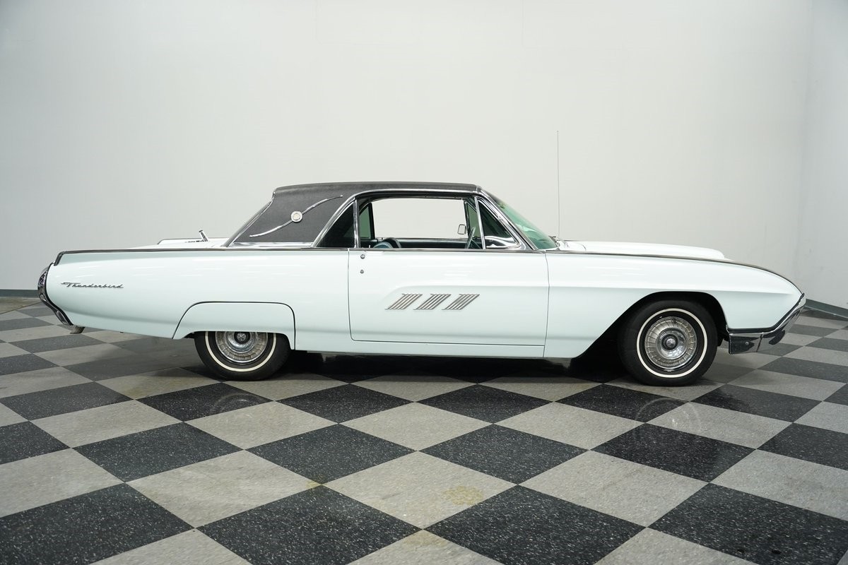 Ford-Thunderbird-1963-Hardtop-14