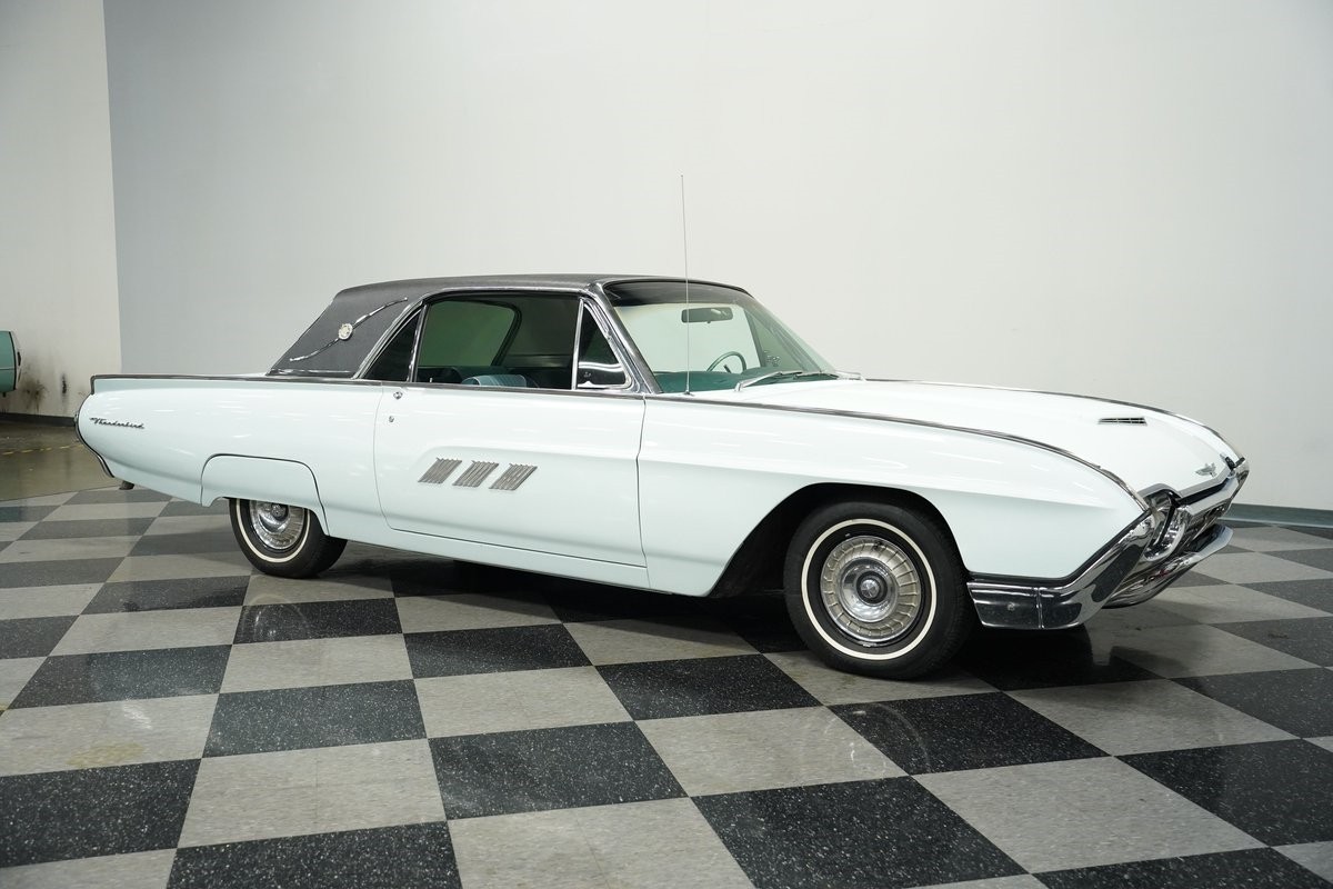 Ford-Thunderbird-1963-Hardtop-15